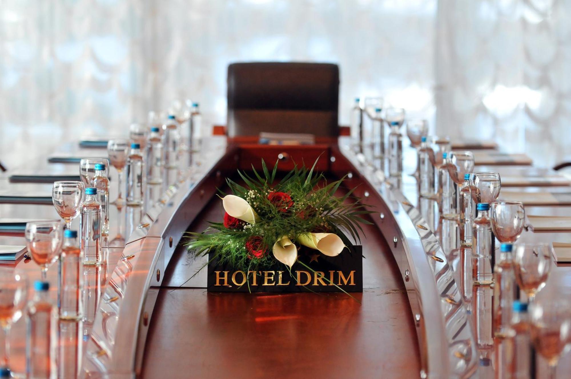 סטרוגה Hotel Drim & Spa מראה חיצוני תמונה
