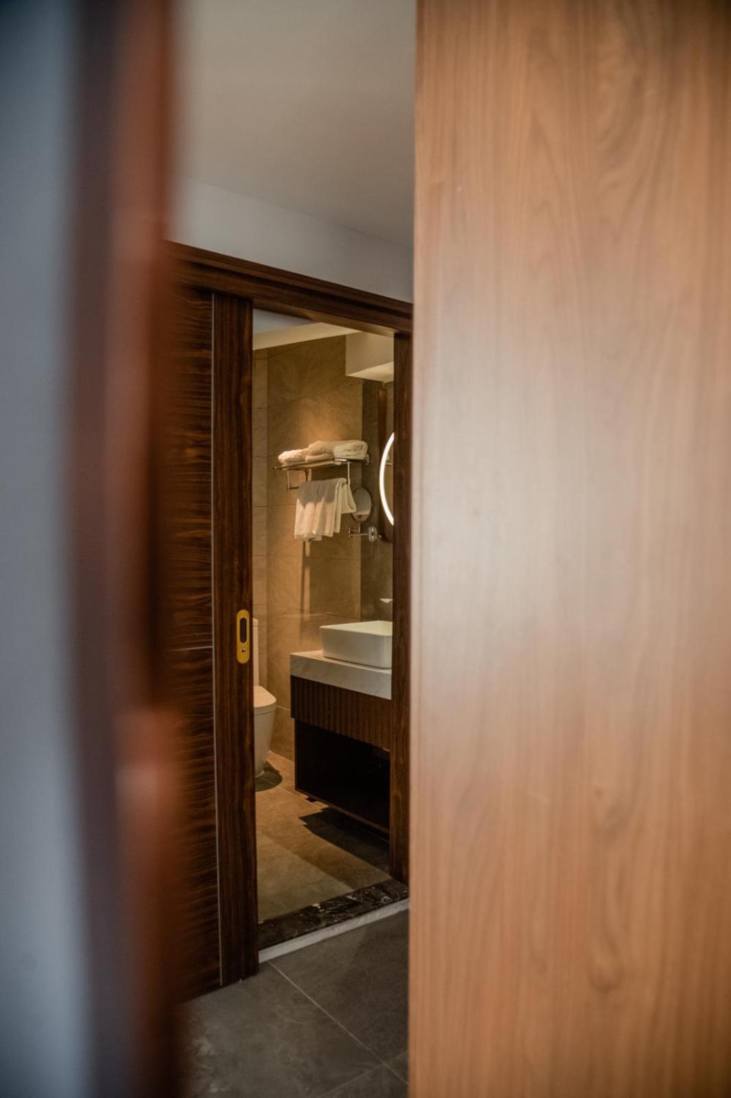 סטרוגה Hotel Drim & Spa מראה חיצוני תמונה